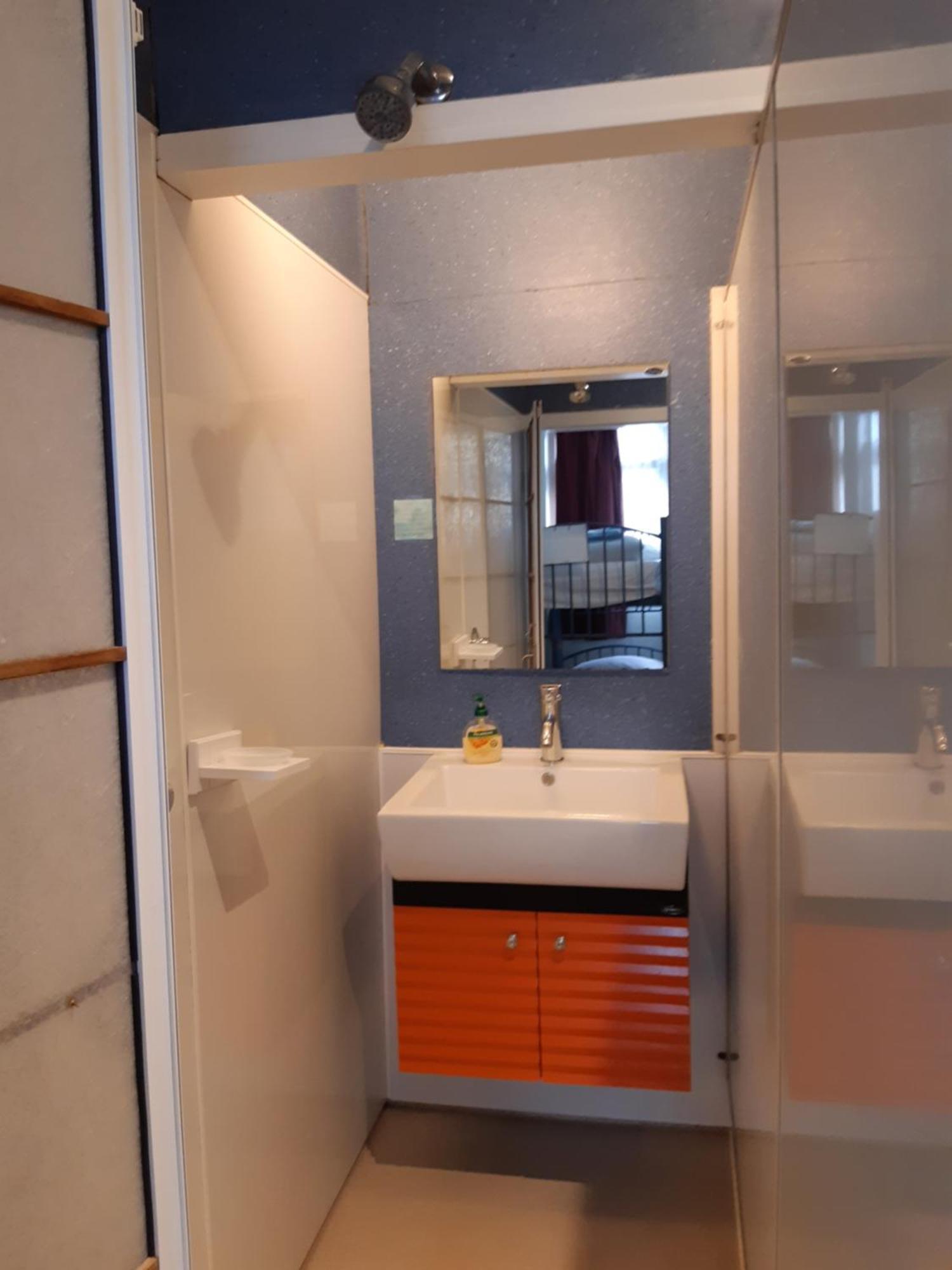 Ariki Backpackers Hostel New Plymouth Bilik gambar
