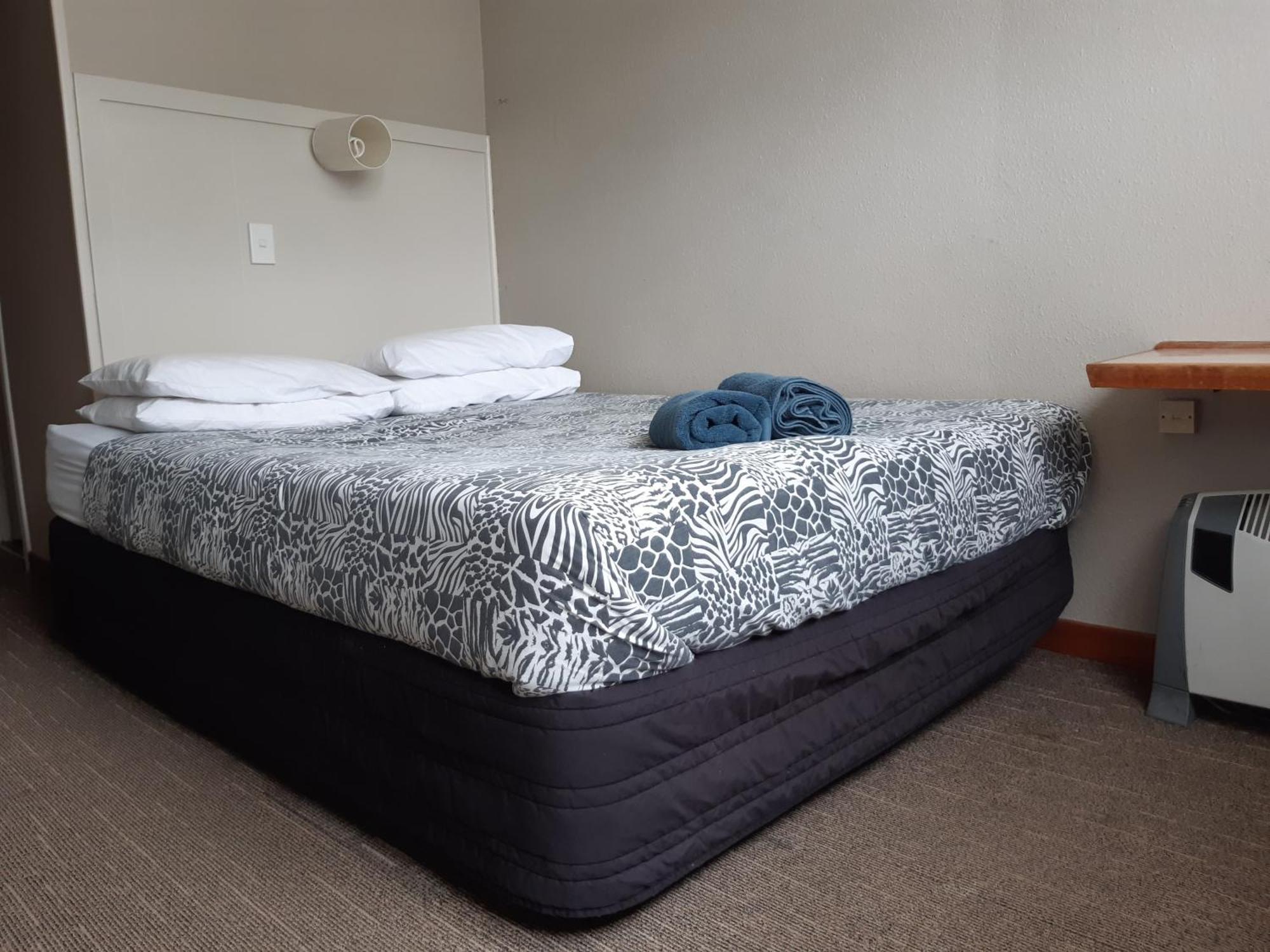 Ariki Backpackers Hostel New Plymouth Bilik gambar