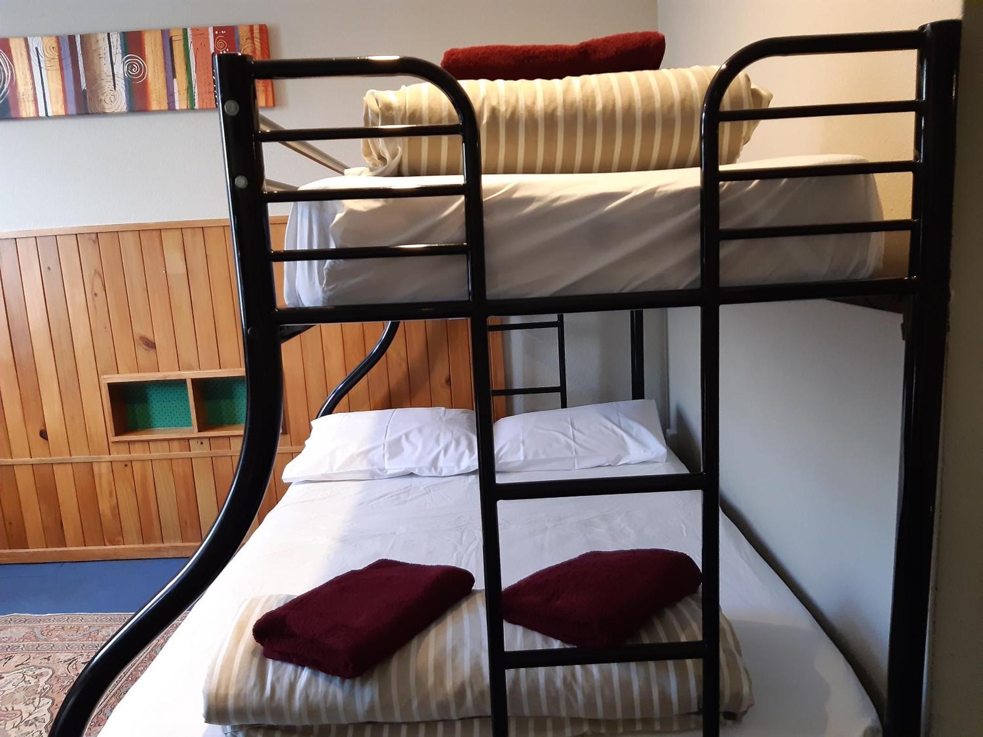 Ariki Backpackers Hostel New Plymouth Bilik gambar
