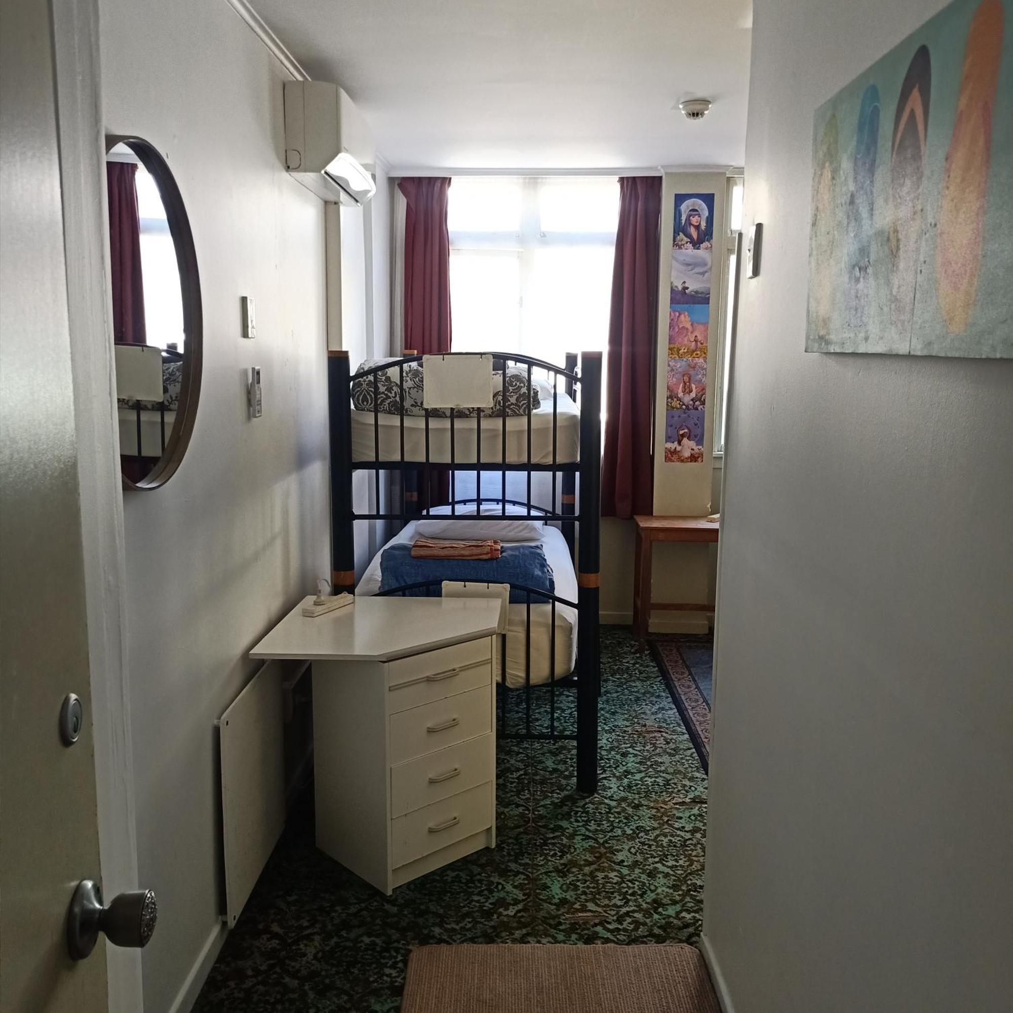 Ariki Backpackers Hostel New Plymouth Bilik gambar