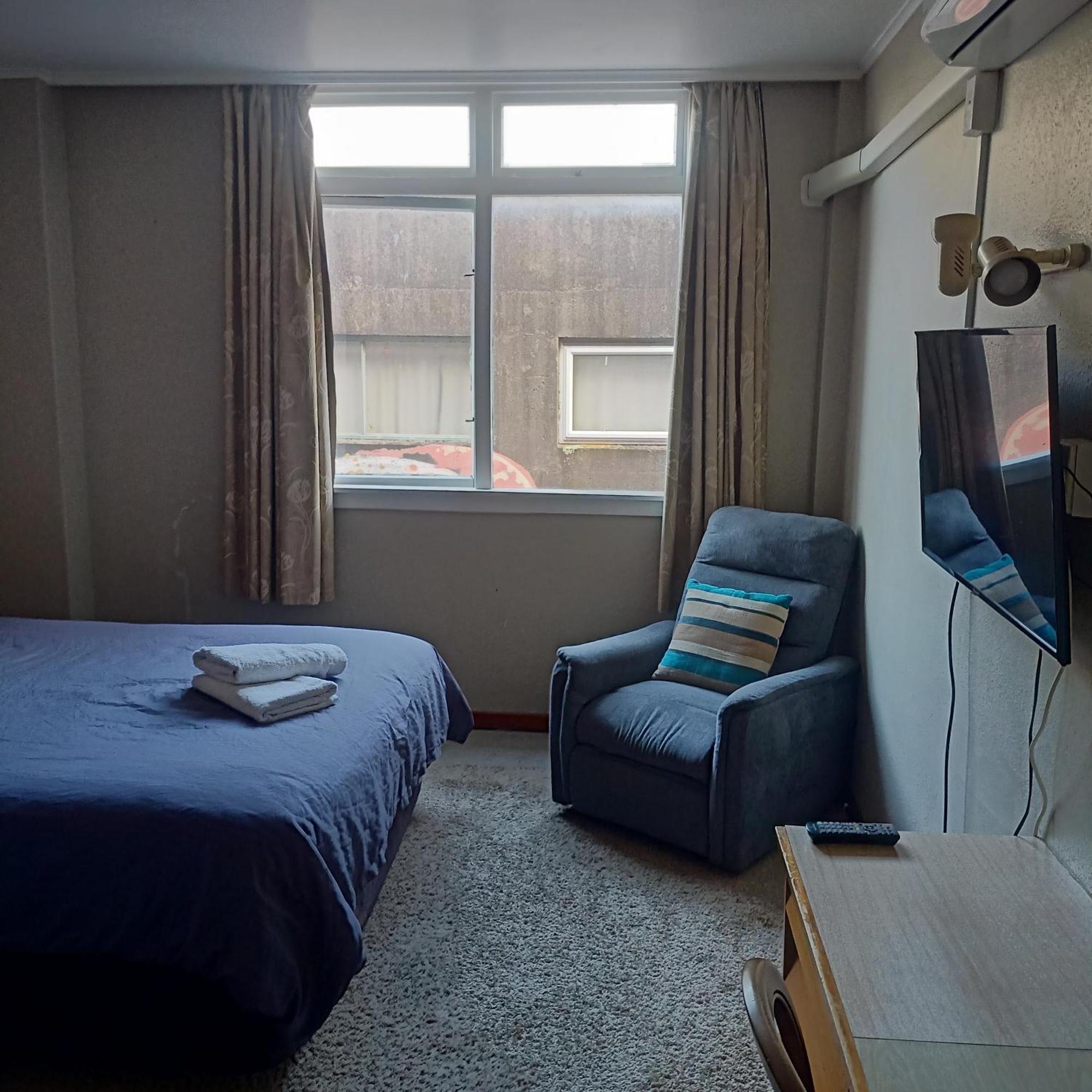 Ariki Backpackers Hostel New Plymouth Bilik gambar